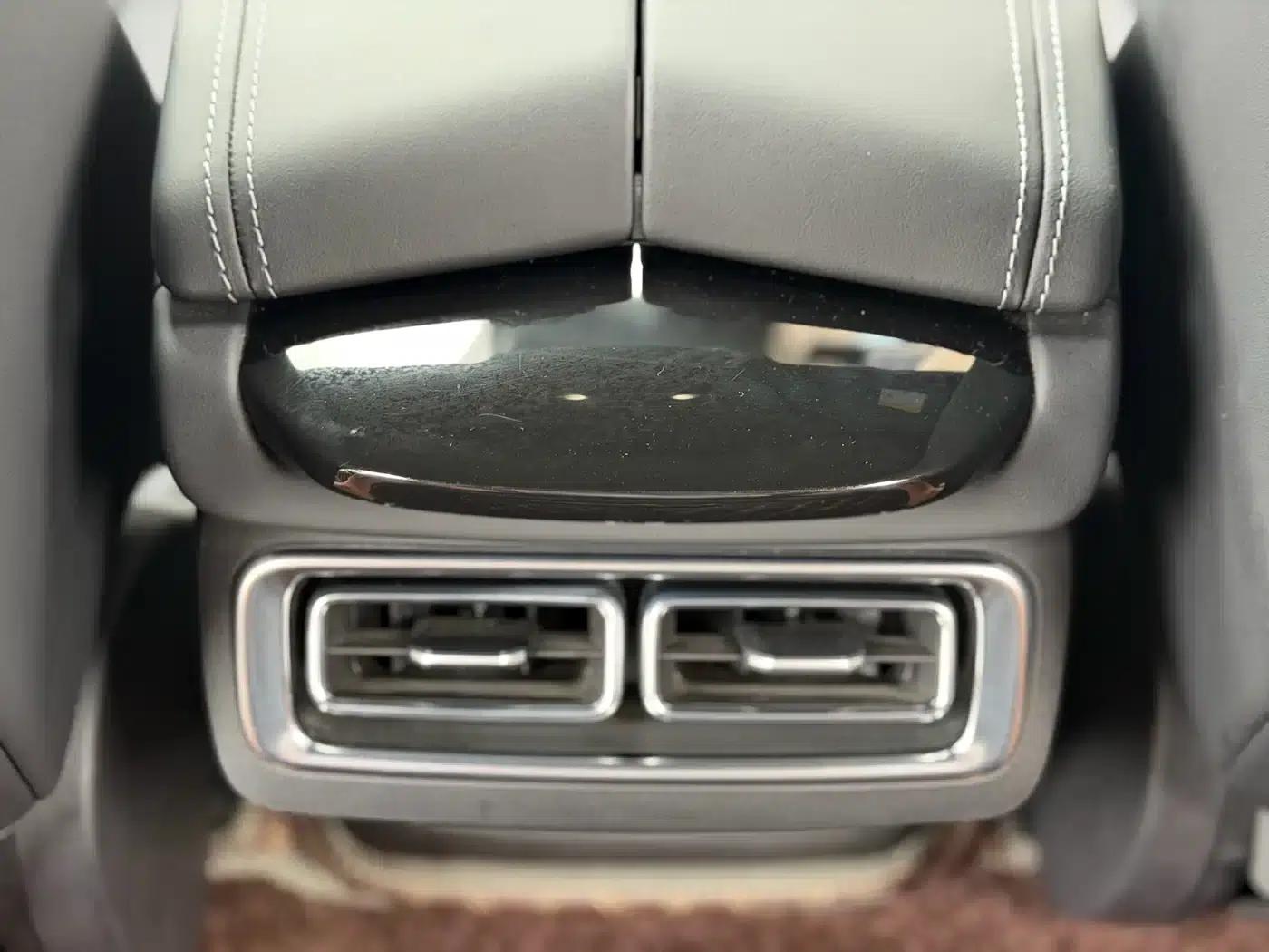 Nezha S 2022 Range Extended Version 1160km Rear-Wheel Drive Small Version — миниатюра 14