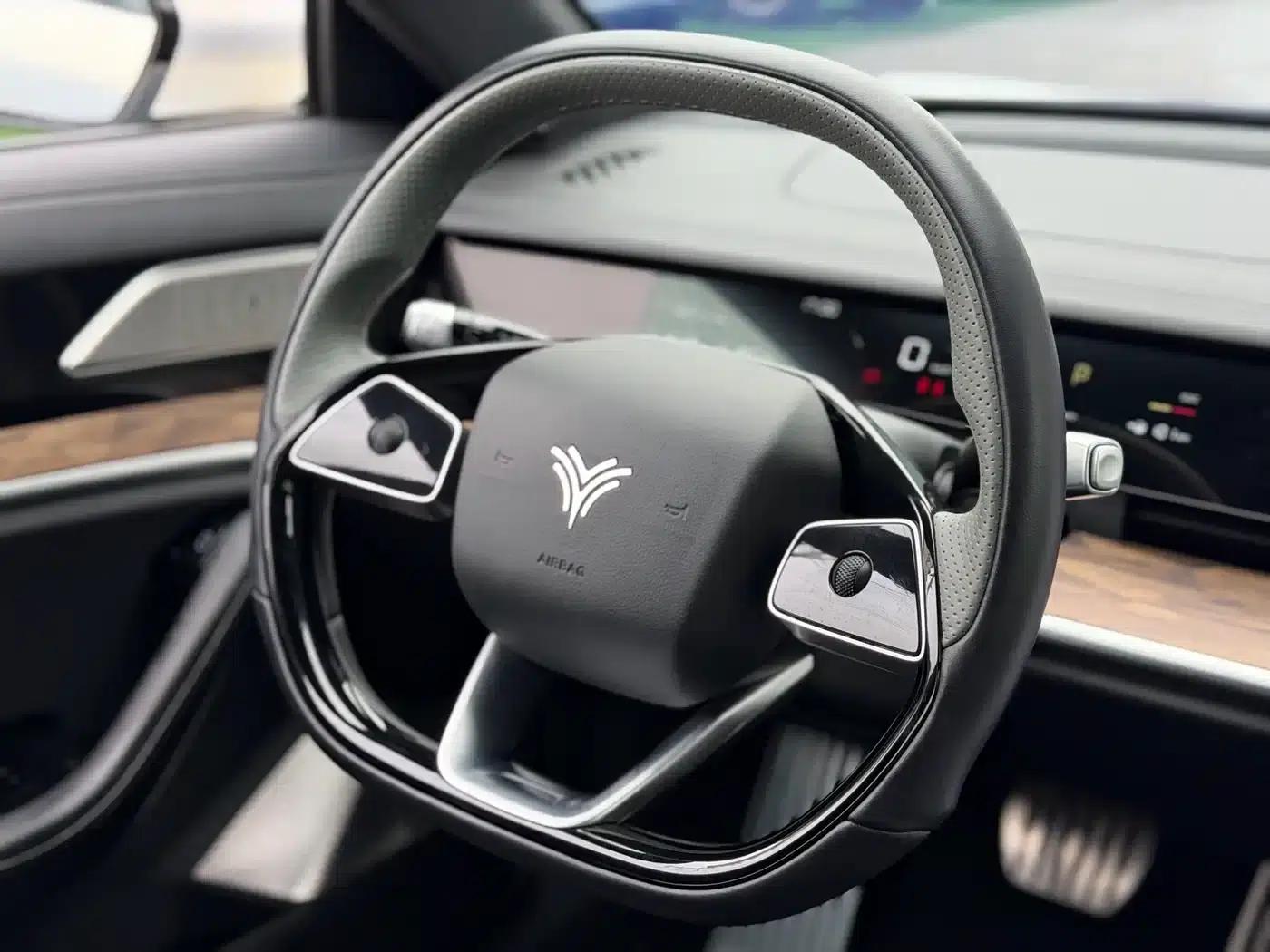 Nezha S 2022 Range Extended Version 1160km Rear-Wheel Drive Small Version — миниатюра 9