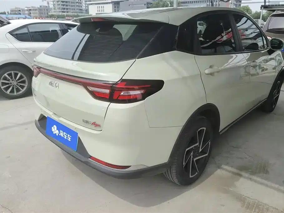 Nezha AYA 2023 Facelift 401 Lite — миниатюра 3