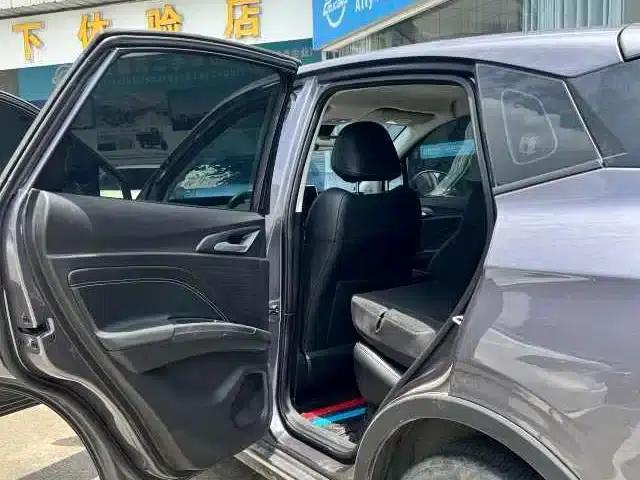 Nezha AYA 2023 Facelift 401 Lite — миниатюра 10