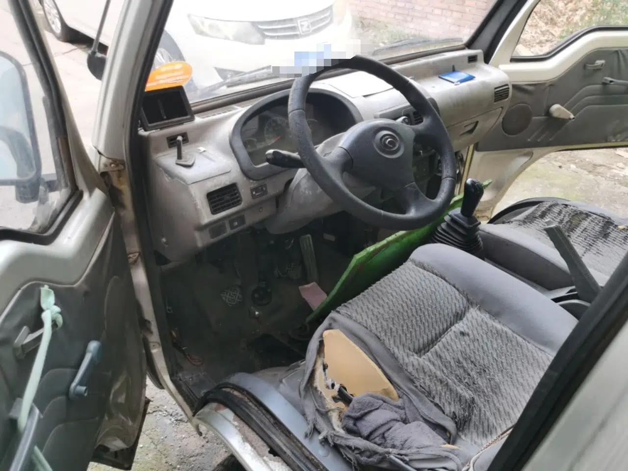 Foton Xiangling M Foton gasoline-CNG manual two-seat box truck — миниатюра 16
