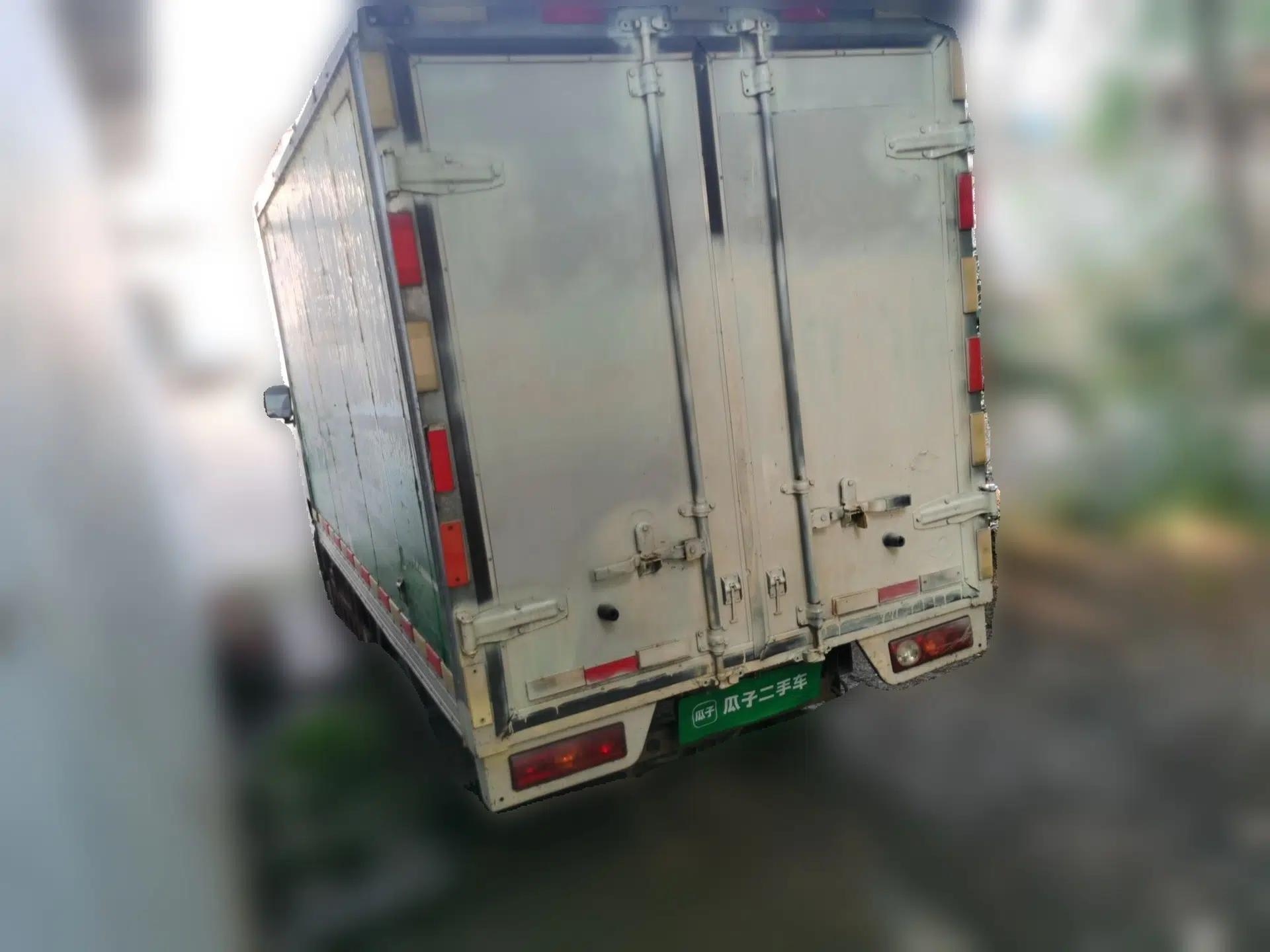 Foton Xiangling M Foton gasoline-CNG manual two-seat box truck — миниатюра 4