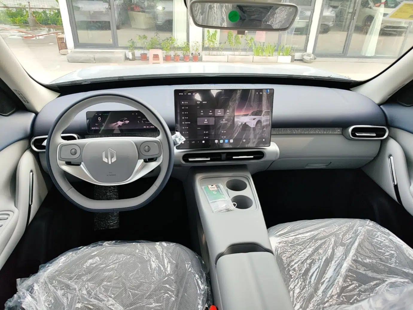 Leapmotor Zero Run A10 2026 Model 505 Enjoyment Edition — миниатюра 12