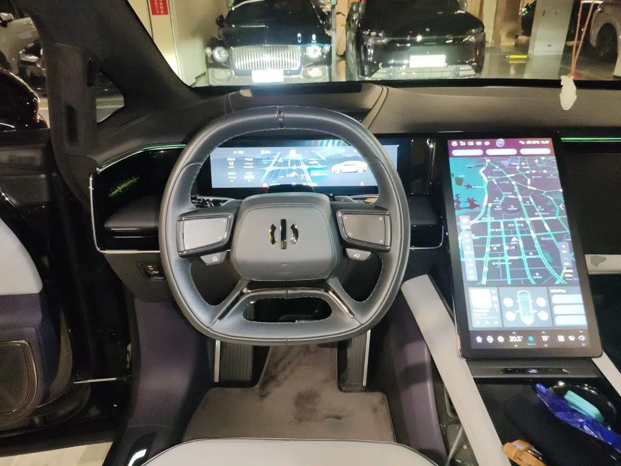 HiPhi X 2021 Luxury Edition 6-Seater — миниатюра 10