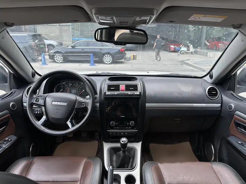 Haval H5 Classic 2016 Classic Edition 2.0T Manual 4x4 Prestige Model — миниатюра 17