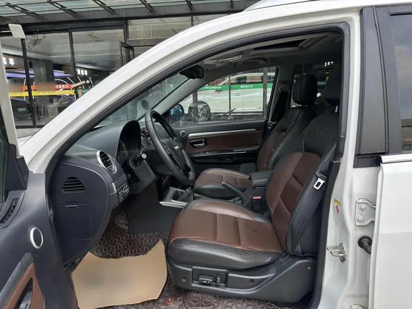 Haval H5 Classic 2016 Classic Edition 2.0T Manual 4x4 Prestige Model — миниатюра 18