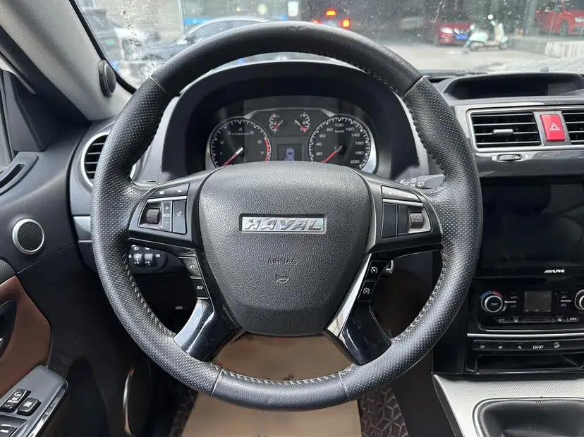 Haval H5 Classic 2016 Classic Edition 2.0T Manual 4x4 Prestige Model — миниатюра 9