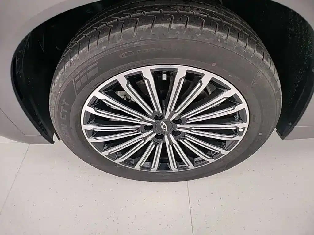 Chery Tiggo 9 C-DM 2025 1.5T 106KM Super Enjoy Edition 5-seater Ternary Lithium — миниатюра 23