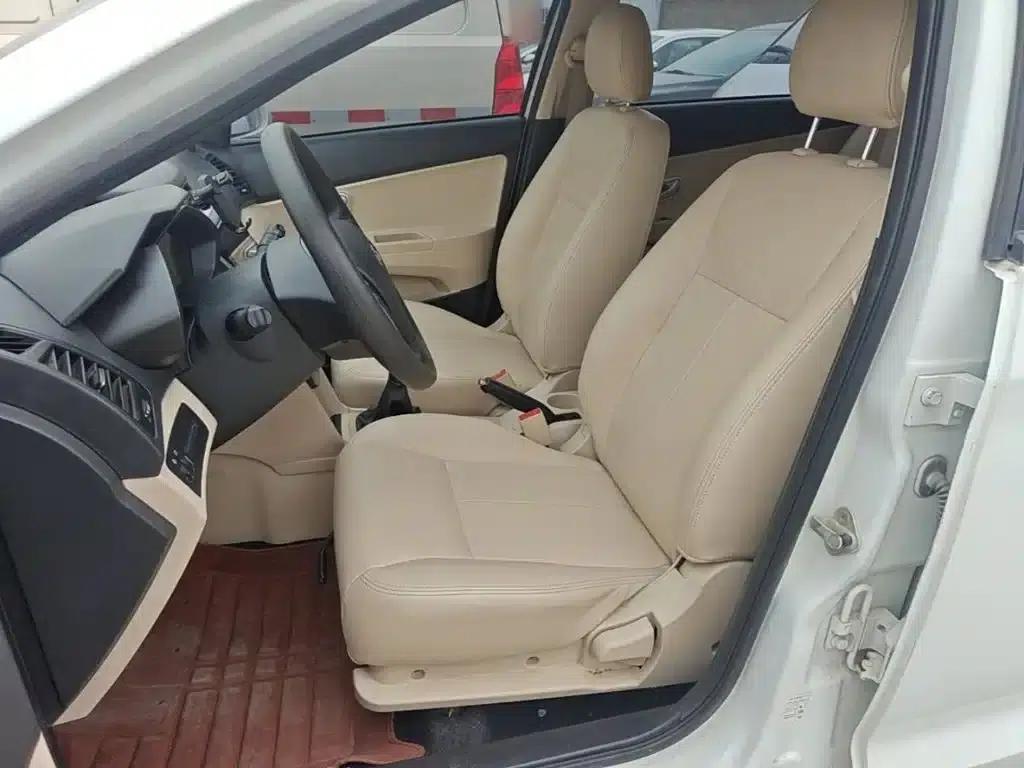 Fengyun 2 2016 1.5L Manual Value Edition — миниатюра 11