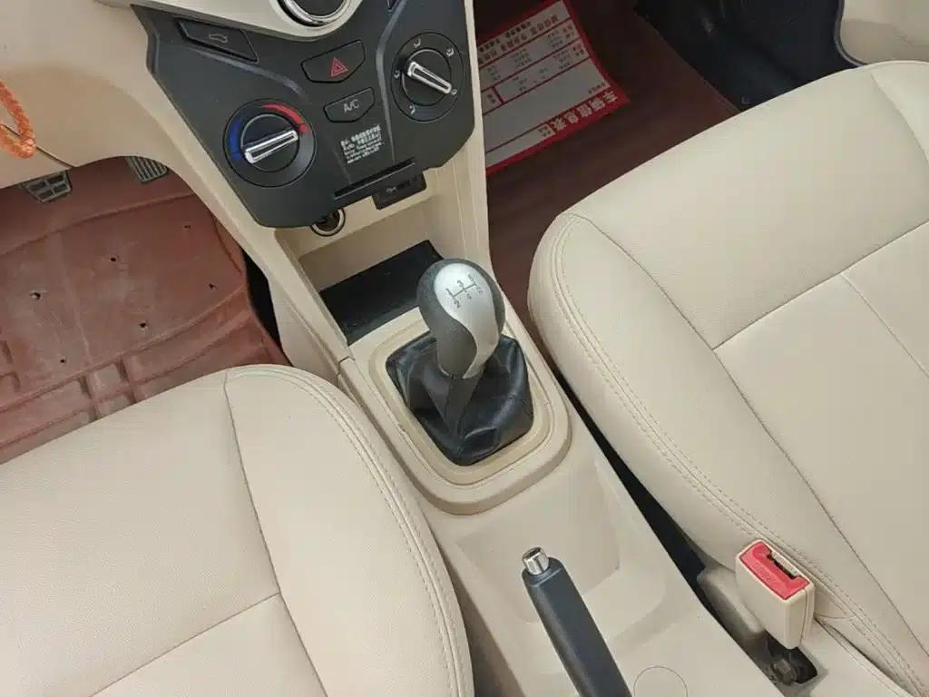 Fengyun 2 2016 1.5L Manual Value Edition — миниатюра 10