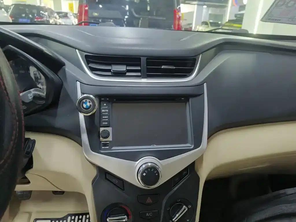 Fengyun 2 2015 1.5L Manual Elite Edition — миниатюра 13