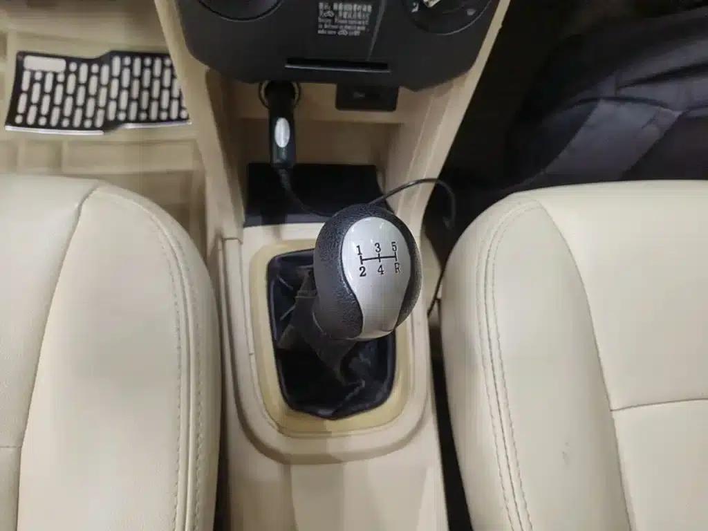 Fengyun 2 2015 1.5L Manual Elite Edition — миниатюра 14