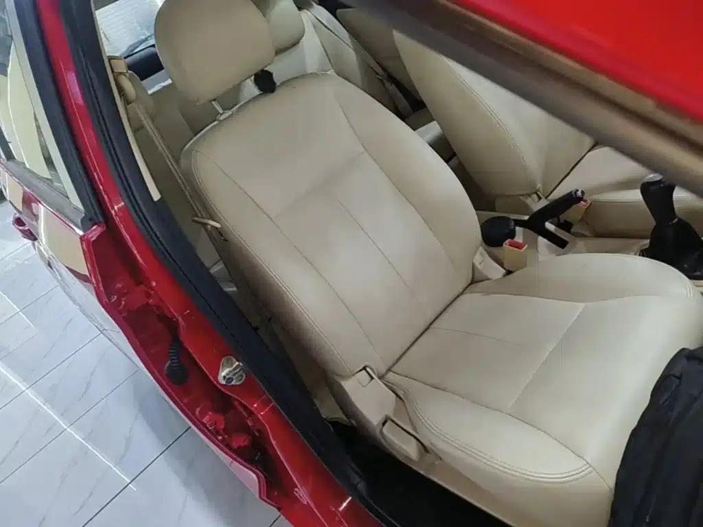 Fengyun 2 2015 1.5L Manual Elite Edition — миниатюра 25