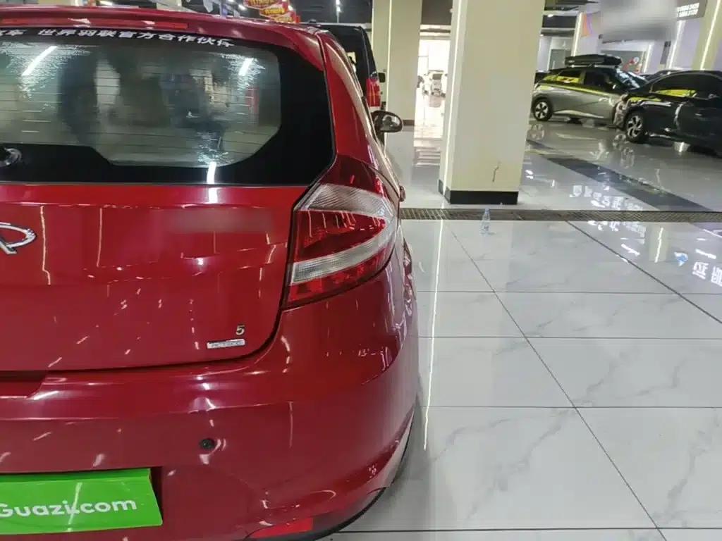 Fengyun 2 2015 1.5L Manual Elite Edition — миниатюра 8