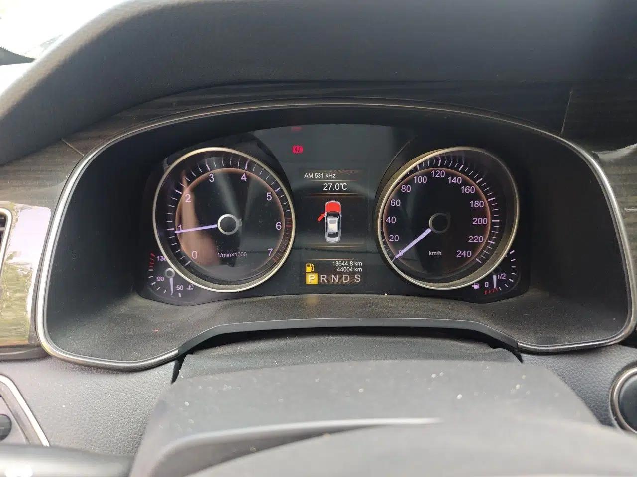Hongqi H7 2017 1.8T Tech Model — миниатюра 11