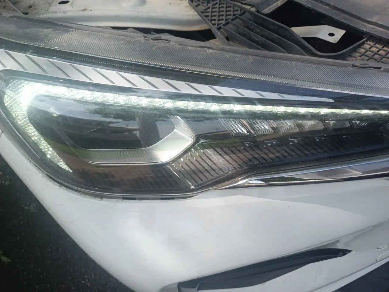 Hongqi E-HS3 2019 Zhilian Qiyue Two-Wheel Drive Version — миниатюра 7