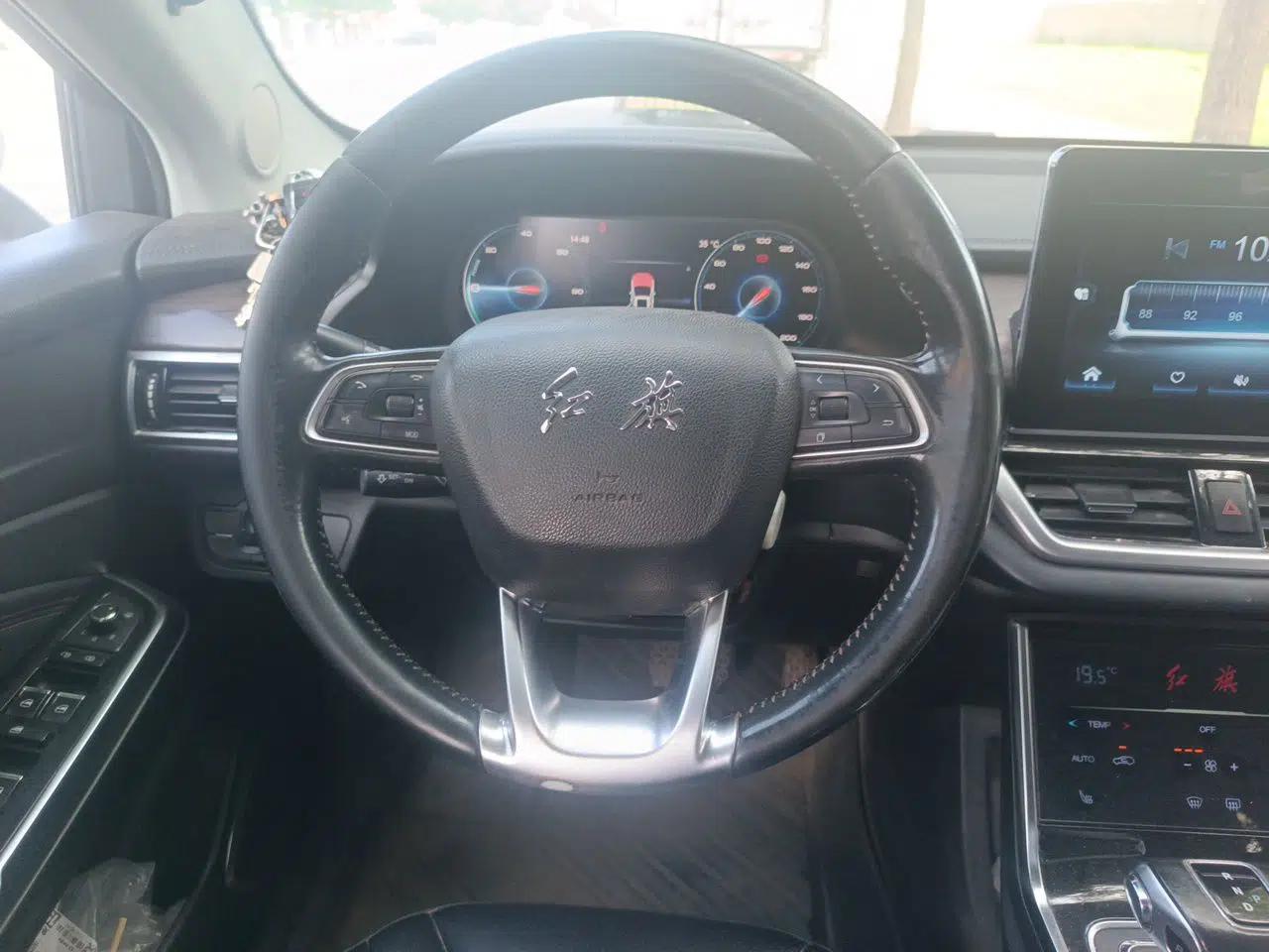 Hongqi E-HS3 2019 Zhilian Qiyue Two-Wheel Drive Version — миниатюра 10