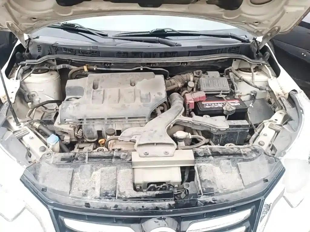 Venucia R50 2015 1.6L Automatic Deluxe Edition — миниатюра 20