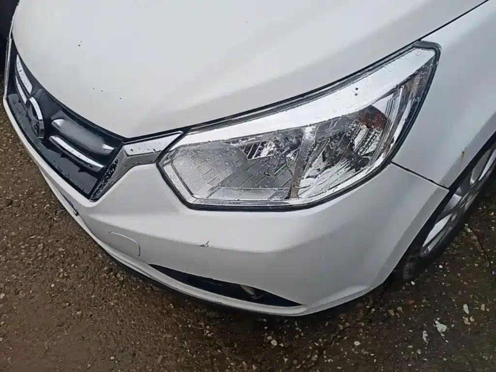 Venucia R50 2015 1.6L Automatic Deluxe Edition — миниатюра 24