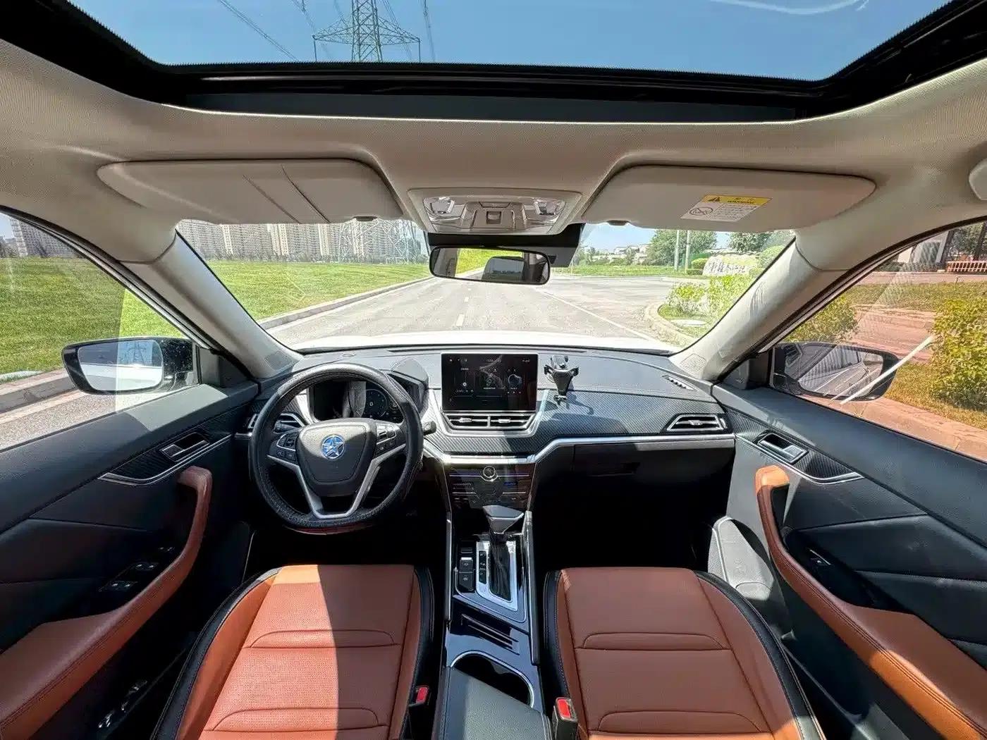 Venucia T60 2018 1.6L CVT Smart Edition (National VI Emission Standard) — миниатюра 6