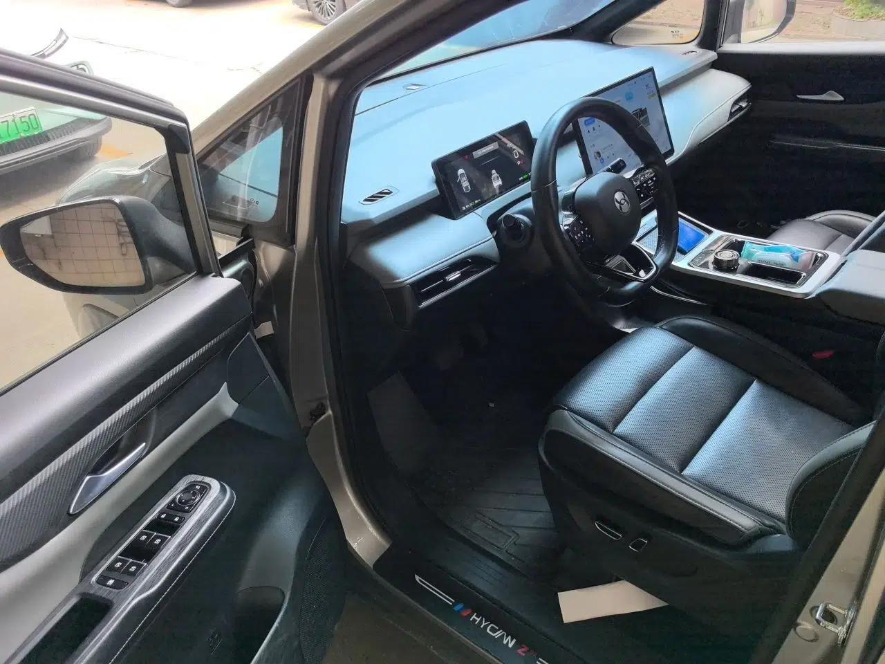 Hycan Z03 2022 510 km Range Chaozhi Version 135 kW 63.98 kWh — миниатюра 16