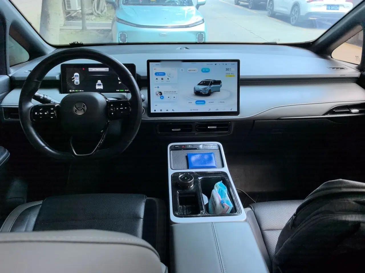 Hycan Z03 2022 510 km Range Chaozhi Version 135 kW 63.98 kWh — миниатюра 9