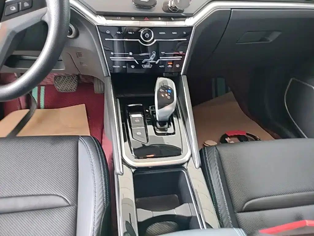 Venucia T60EV 2020 AI Enjoyment Edition — миниатюра 14