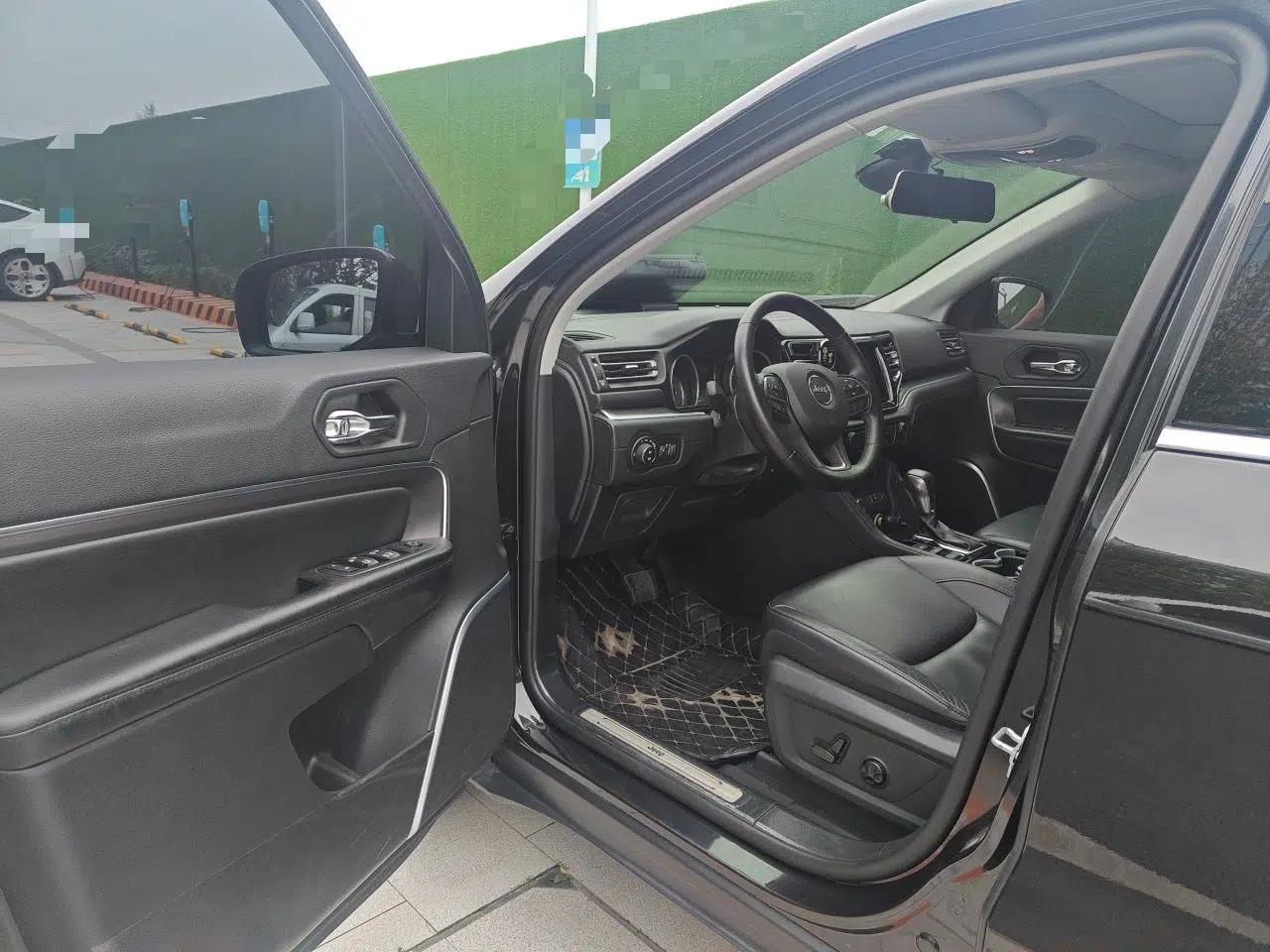 Jeep Grand Commander 2018 2.0T Four-Wheel Drive Enjoyment Version China V — миниатюра 16