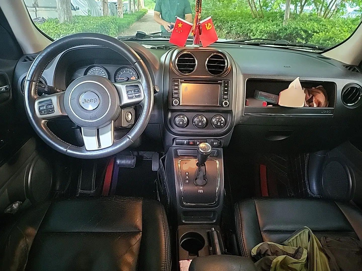 Jeep Patriot 2014 2.4L Serpentine Collection Edition — миниатюра 9