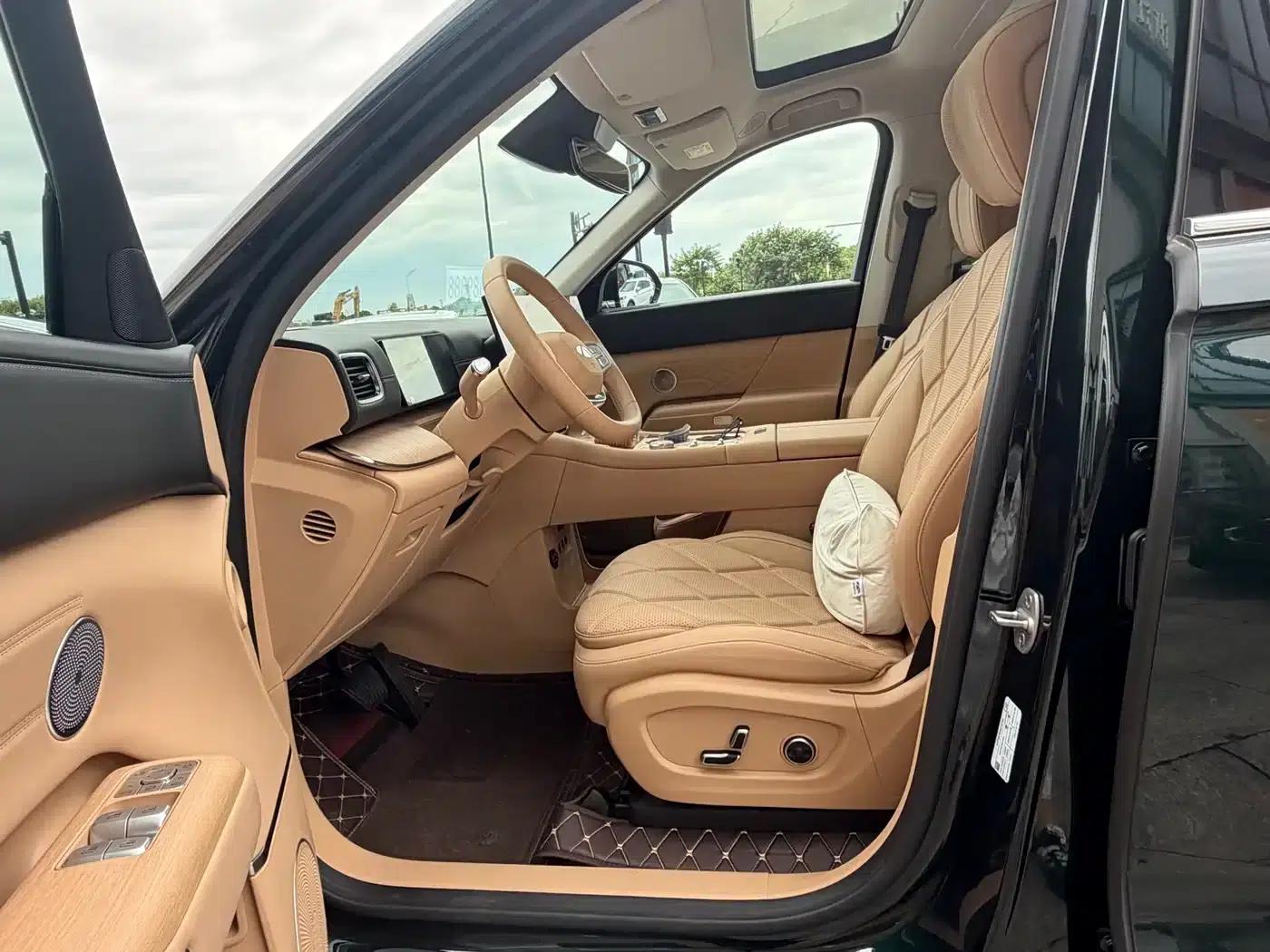 Fengyun T11 2026 Model 220 Rear-Wheel Drive Dual IMAX Cinema Edition — миниатюра 2