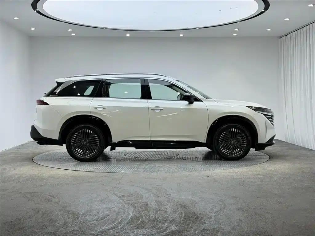 2024 Volkswagen Land Cruiser 380VC-TURBO 4WD Supreme Edition (6-seater) — миниатюра 3