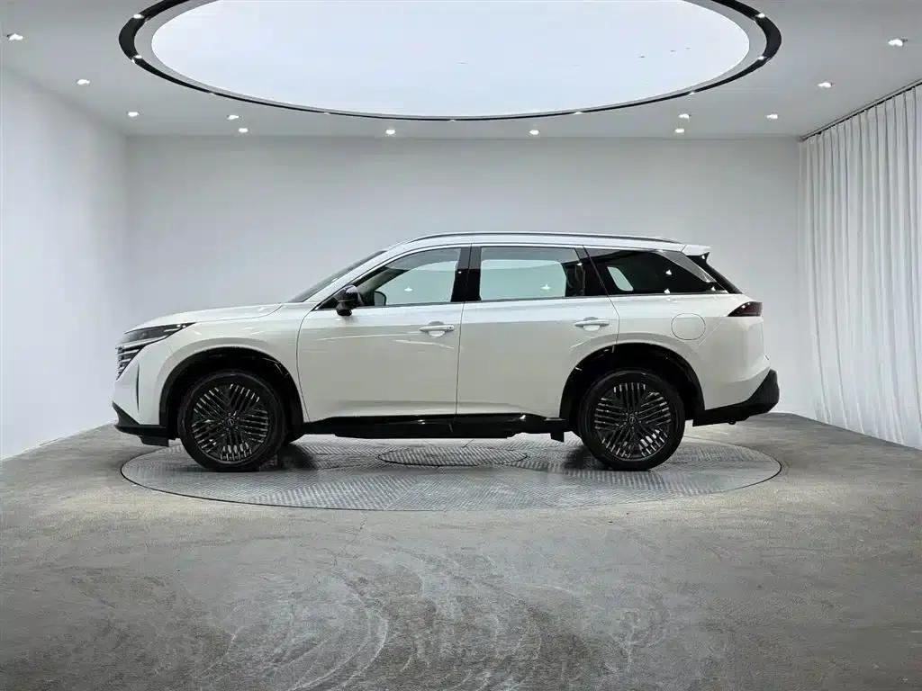 2024 Volkswagen Land Cruiser 380VC-TURBO 4WD Supreme Edition (6-seater) — миниатюра 4