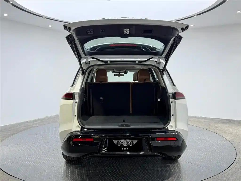 2024 Volkswagen Land Cruiser 380VC-TURBO 4WD Supreme Edition (6-seater) — миниатюра 5