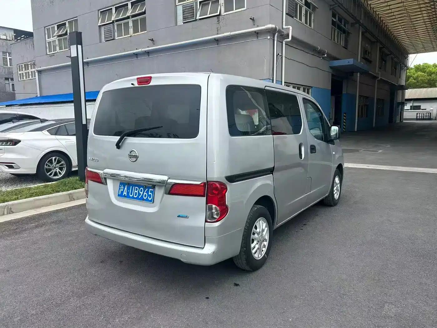 Nissan NV200 2014 1.6L Manual Deluxe (National V Emission Standard) — миниатюра 11