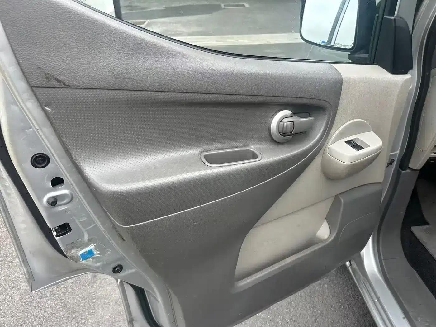 Nissan NV200 2014 1.6L Manual Deluxe (National V Emission Standard) — миниатюра 7