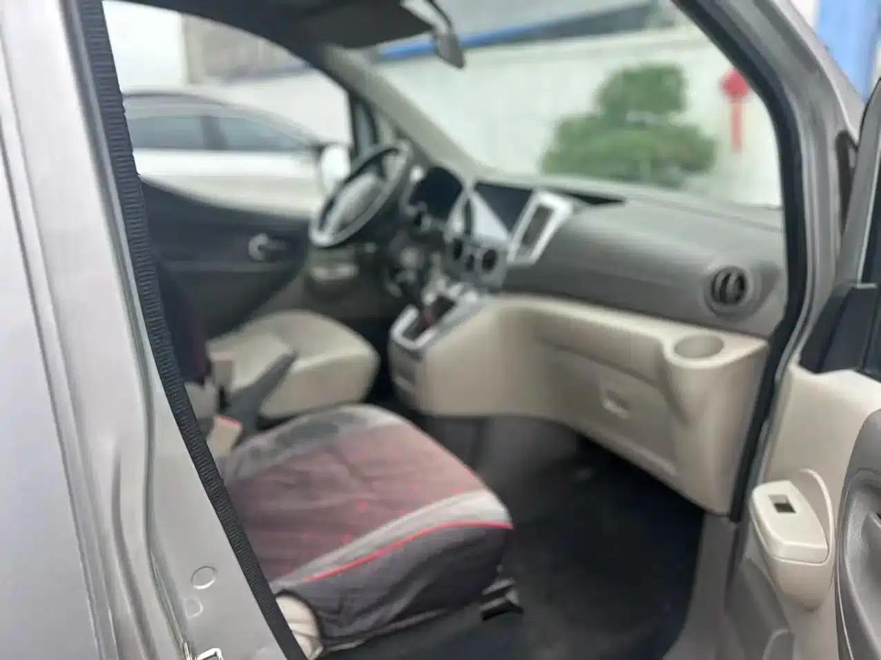 Nissan NV200 2014 1.6L Manual Deluxe (National V Emission Standard) — миниатюра 10