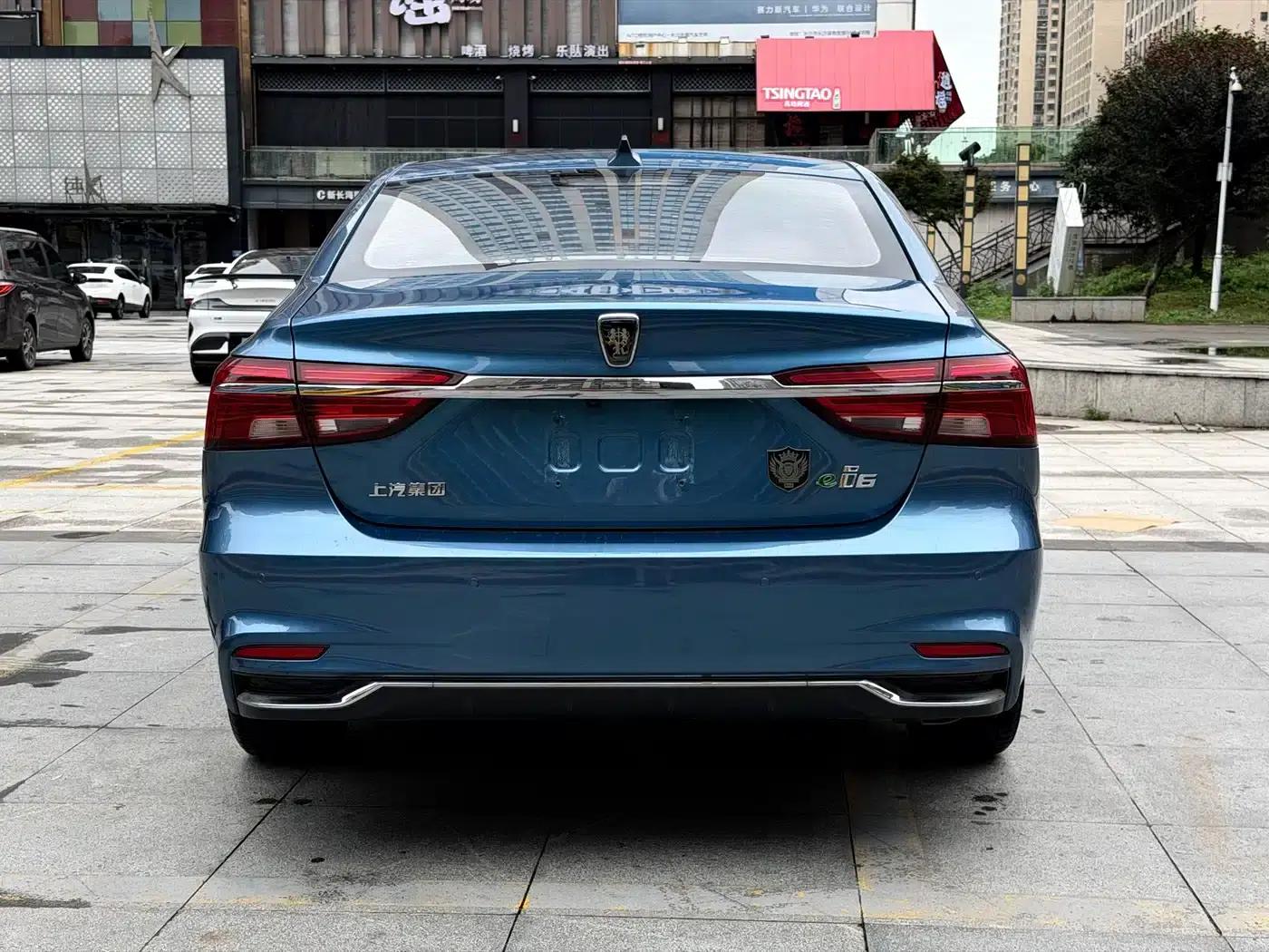 Roewe i6 New Energy 2017 45T Hybrid Connected Smart Edition — миниатюра 5