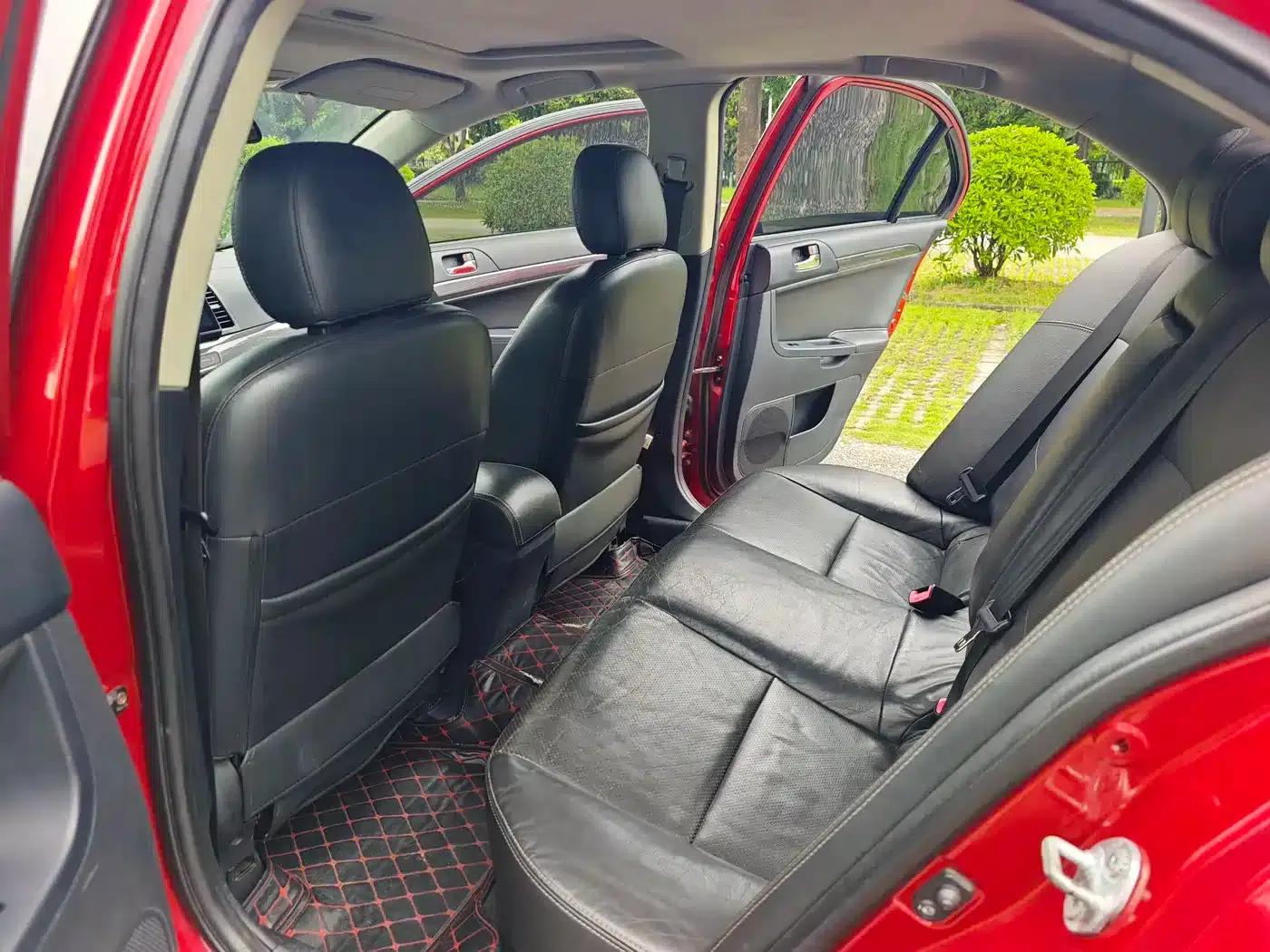 Lancer EX 2011 Luxury Edition 1.8L CVT Limited Edition — миниатюра 16