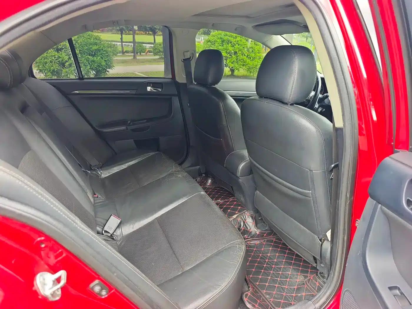 Lancer EX 2011 Luxury Edition 1.8L CVT Limited Edition — миниатюра 18