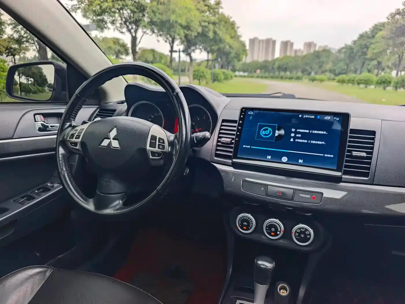 Lancer EX 2011 Luxury Edition 1.8L CVT Limited Edition — миниатюра 19
