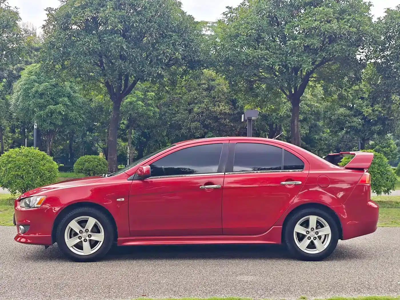 Lancer EX 2011 Luxury Edition 1.8L CVT Limited Edition — миниатюра 5