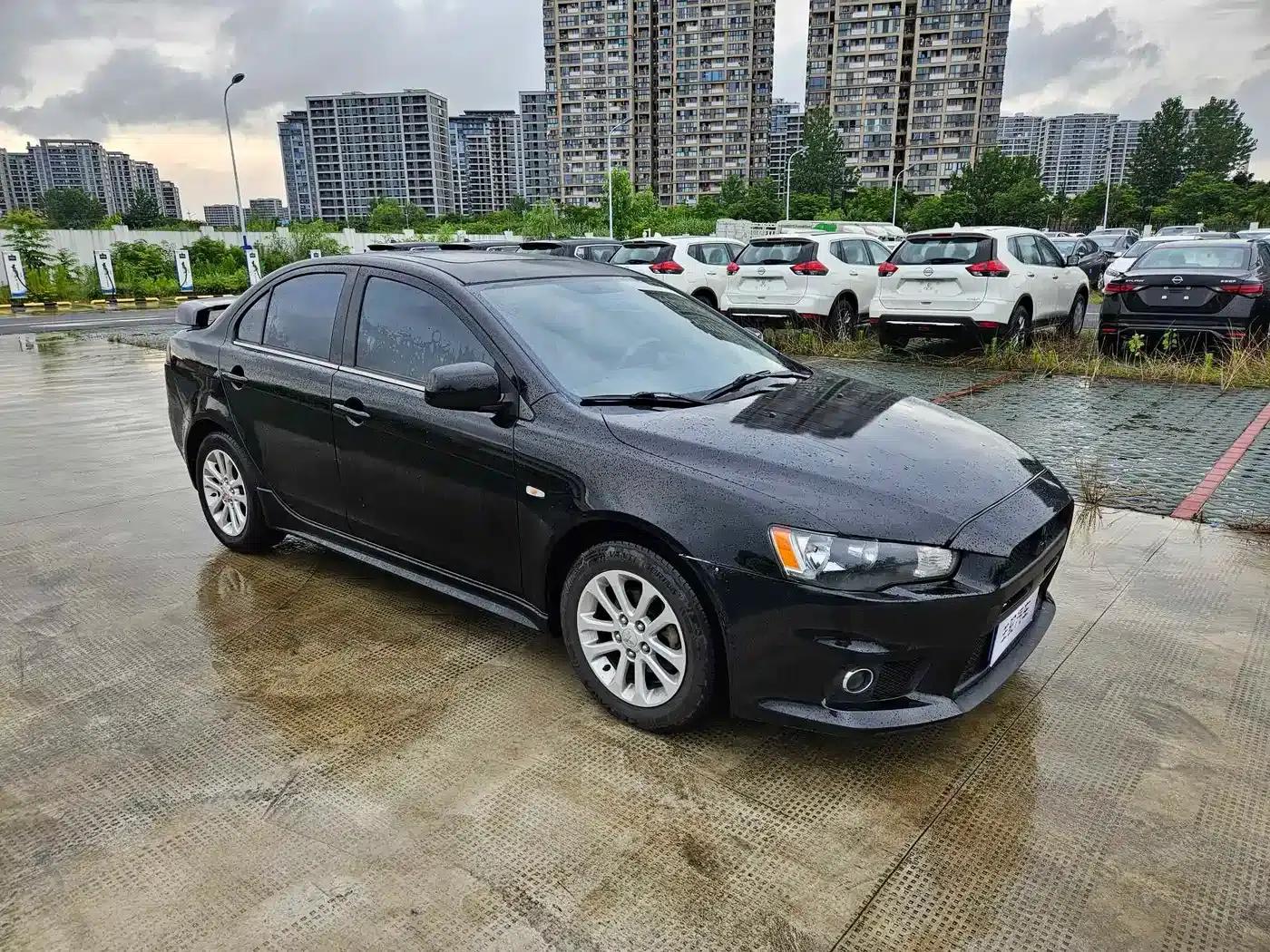 Lancer EX 2012 Luxury Edition 1.8L Manual — миниатюра 3