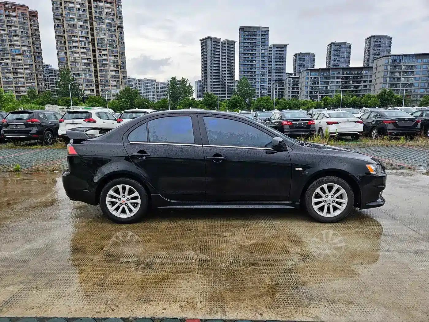 Lancer EX 2012 Luxury Edition 1.8L Manual — миниатюра 4