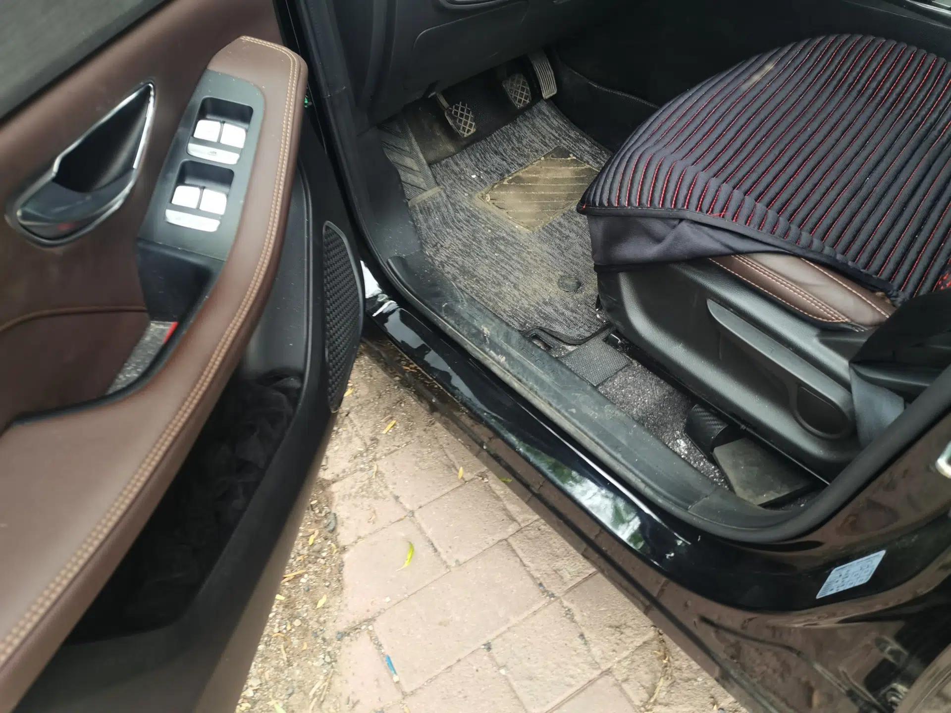 JETOUR X70 PRO 2023 1.6T Manual Enjoyment Model 5 Seats — миниатюра 16
