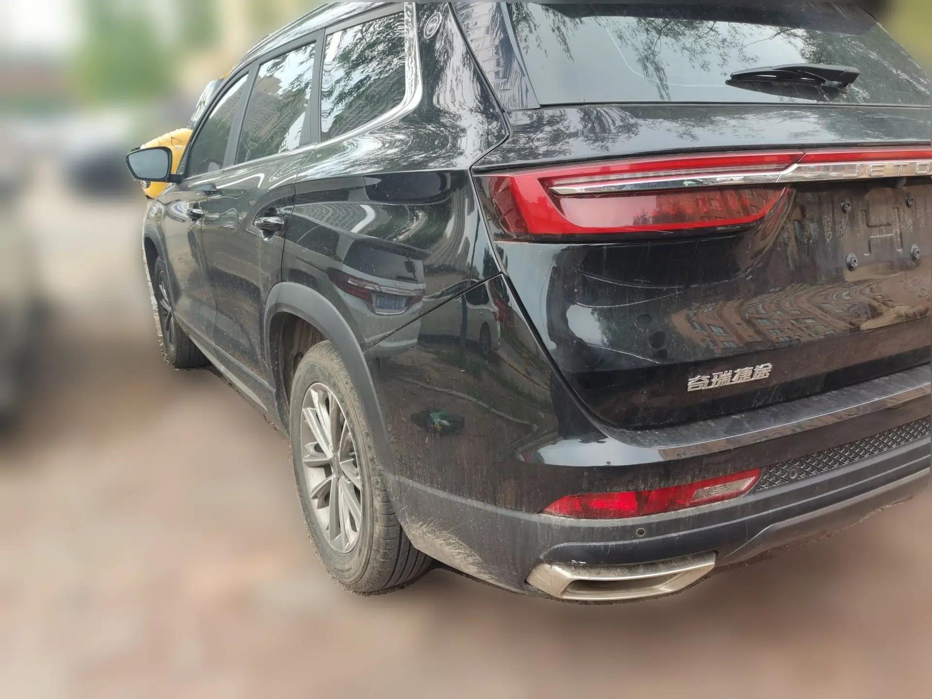 JETOUR X70 PRO 2023 1.6T Manual Enjoyment Model 5 Seats — миниатюра 4