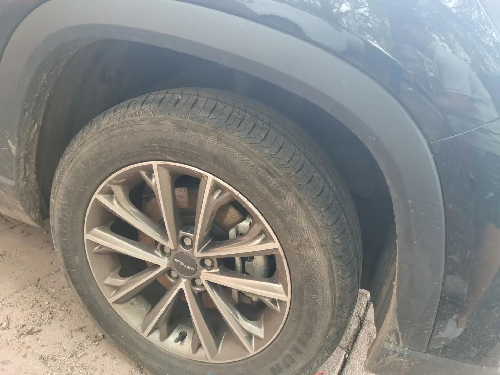 JETOUR X70 PRO 2023 1.6T Manual Enjoyment Model 5 Seats — миниатюра 8
