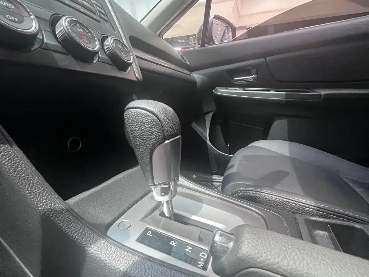 Subaru XV 2012 2.0i Luxury Edition — миниатюра 18