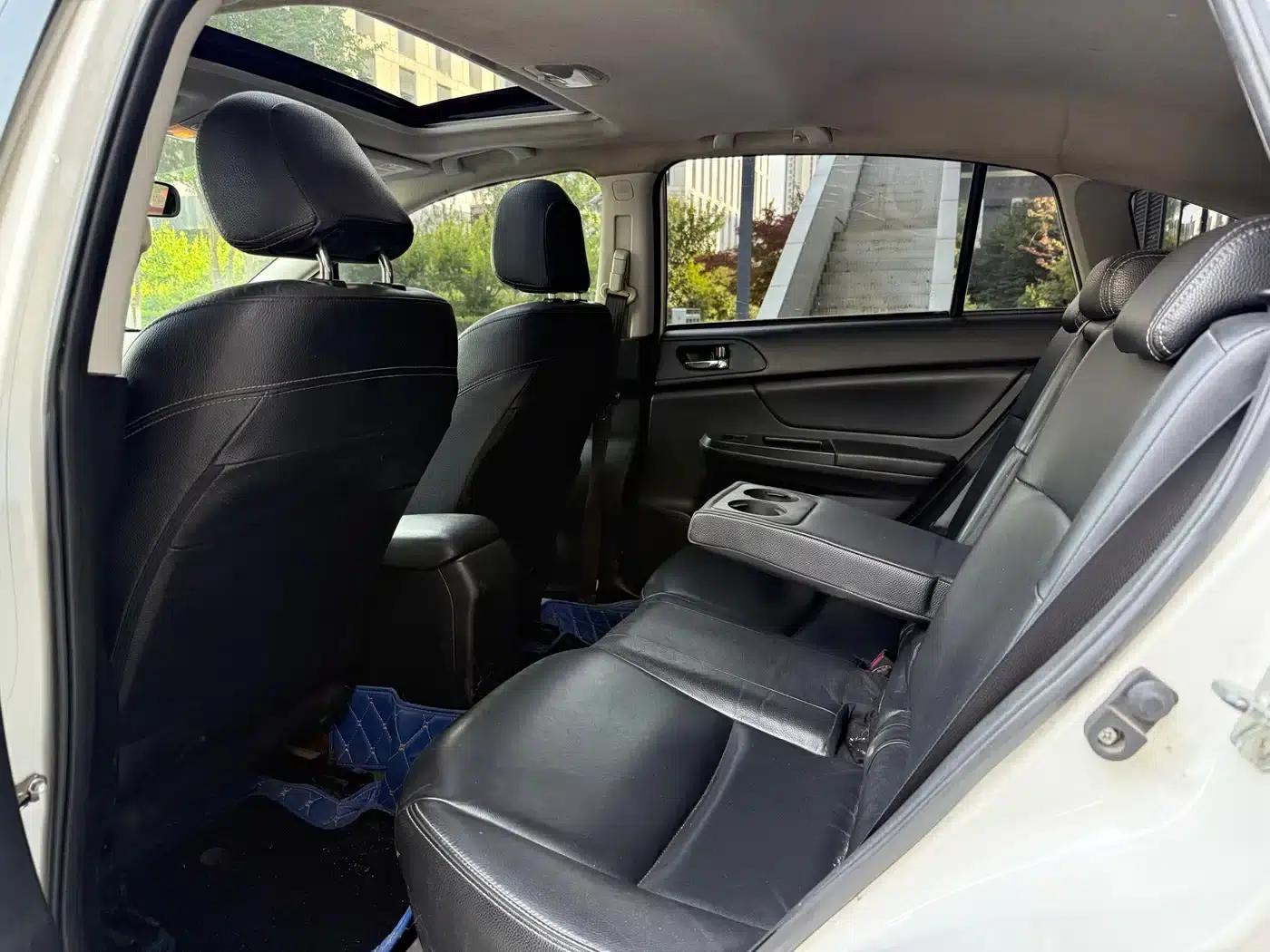 Subaru XV 2012 2.0i Luxury Edition — миниатюра 7