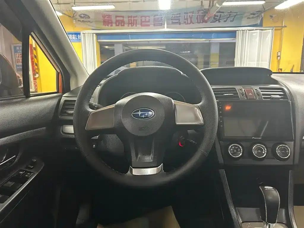 Subaru XV 2014 2.0i Comfort Edition — миниатюра 13