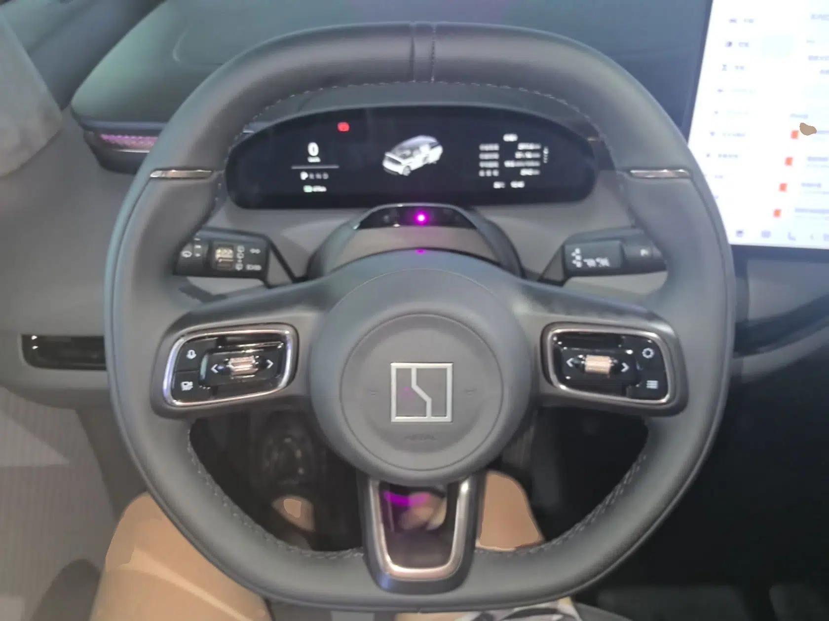 Zeekr MIX 2025 Intelligent Driving Version — миниатюра 13